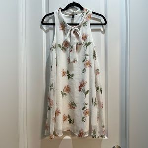 Forever 21 Mini White Floral dress Small Sleeveless Halter Armpit To Armpit 19”